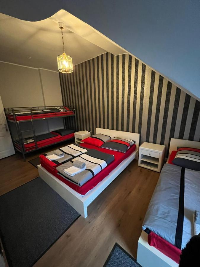 Adam'S Hostel - Self Check-In & Only Private Rooms Düsseldorf Eksteriør billede